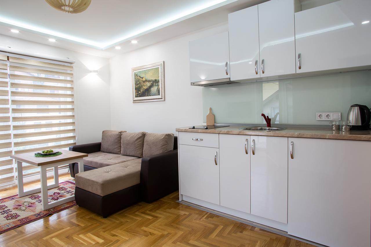 Guest House Hendek SJJ Esterno foto