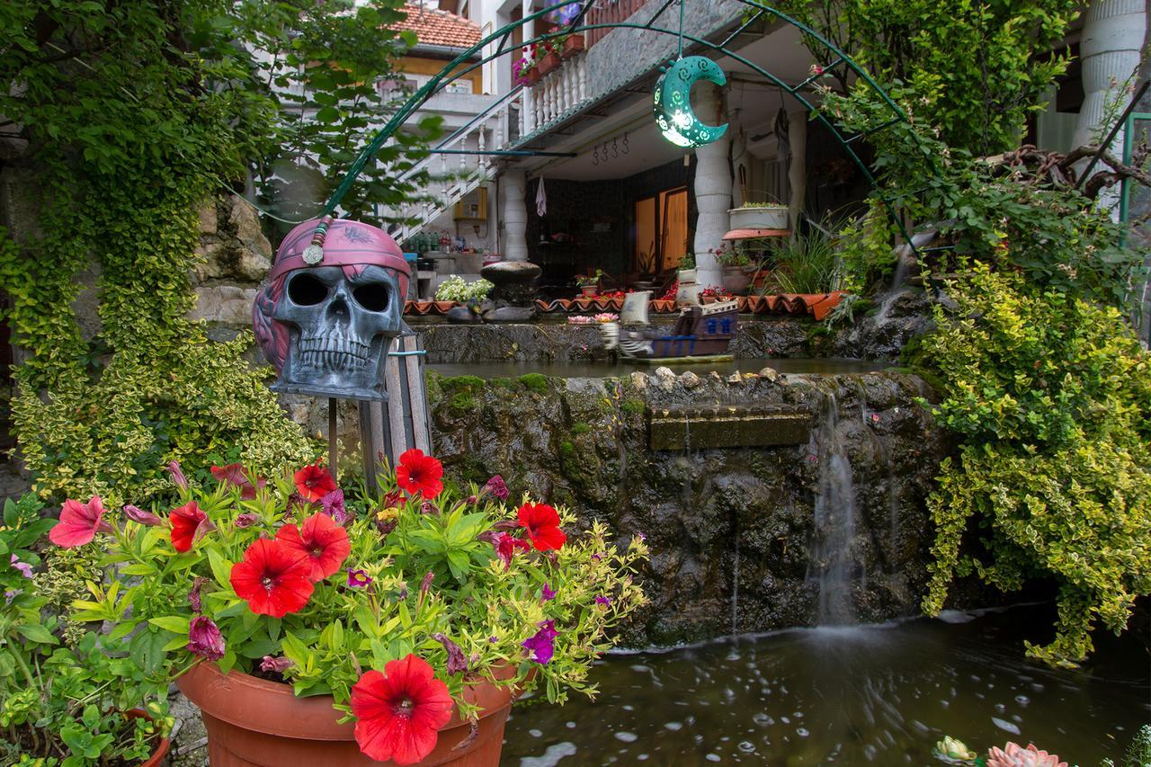 Guest House Hendek SJJ Esterno foto