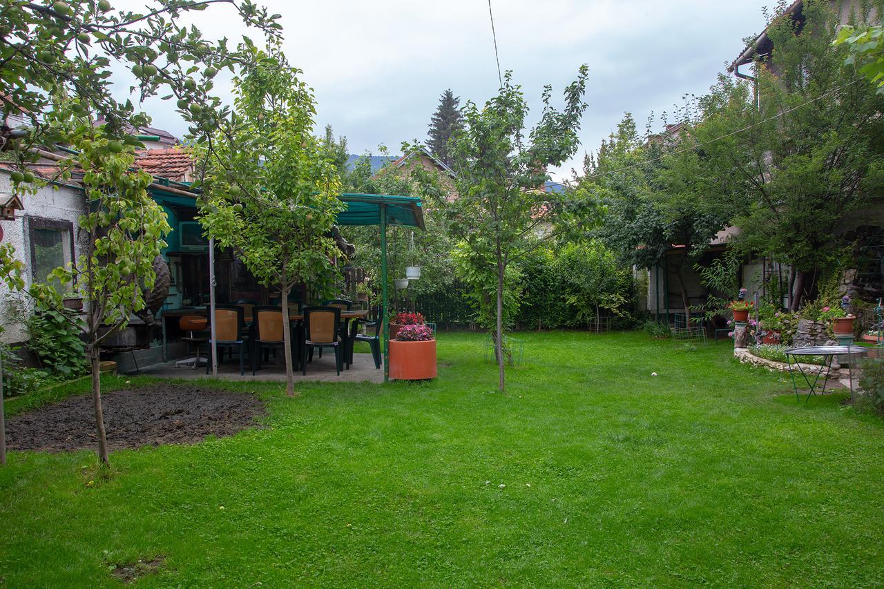 Guest House Hendek SJJ Esterno foto